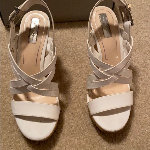 Jessica Simpson Powder White Heel - Picture 2 of 4